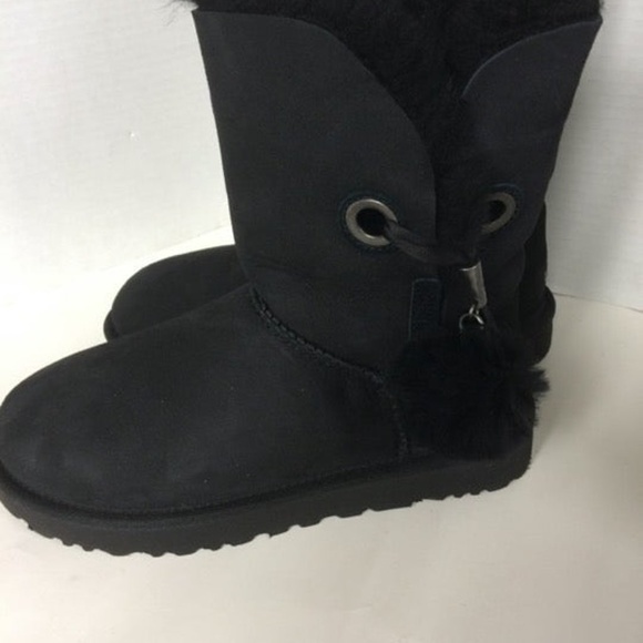 FINAL MARKDOWN! NIB ! UGG Star Charm Boots - Picture 7 of 9